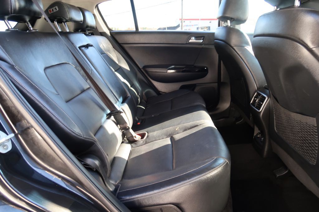 2017 Kia Sportage Image 8