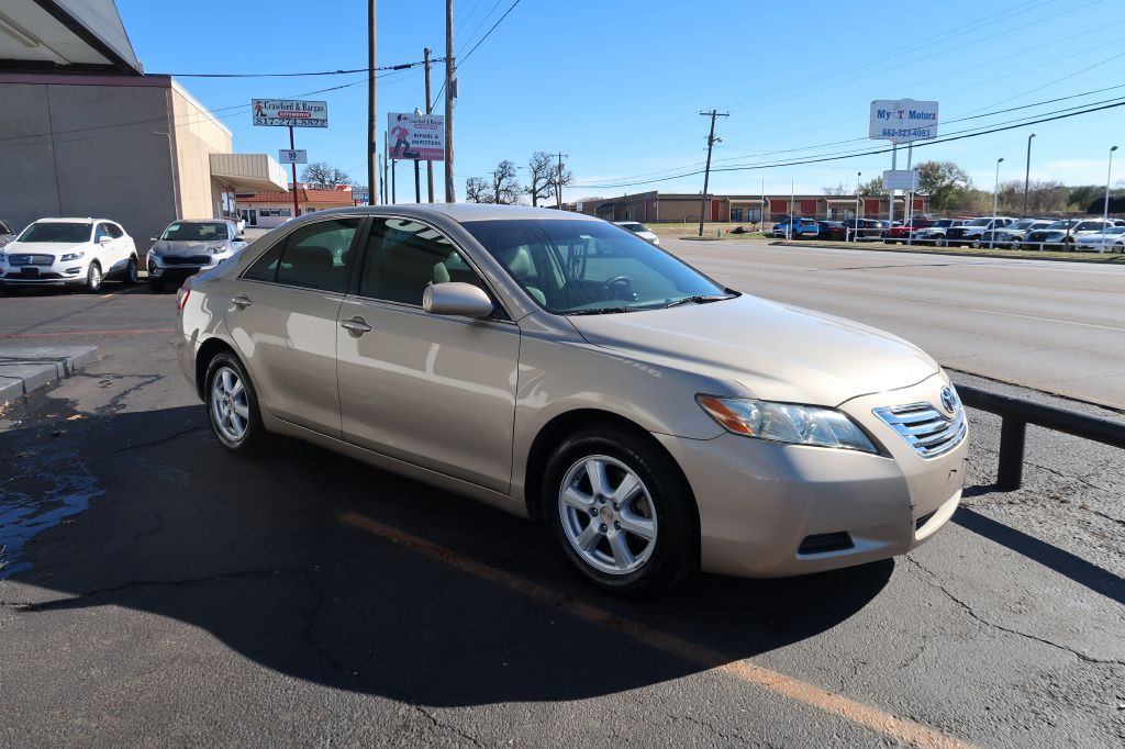 2009 Toyota Camry Image 2