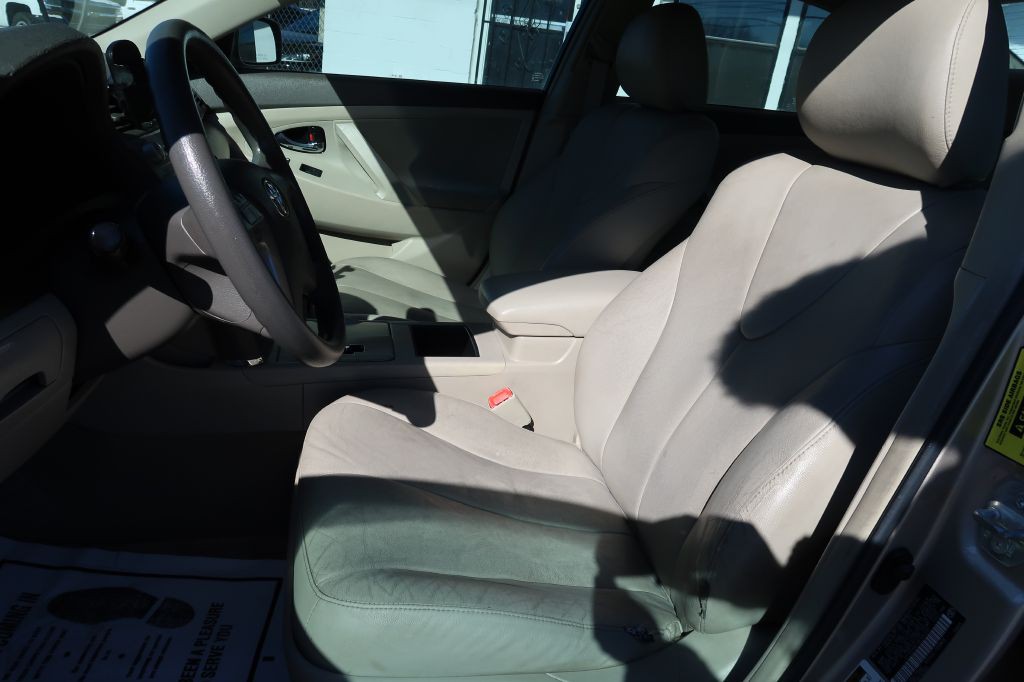 2009 Toyota Camry Image 5