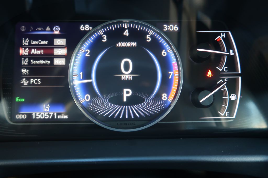 2022 Lexus ES Image 14