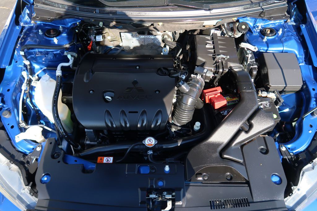 2015 Mitsubishi Lancer Image 12