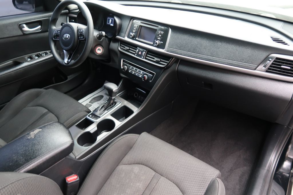 2017 Kia Optima Image 10