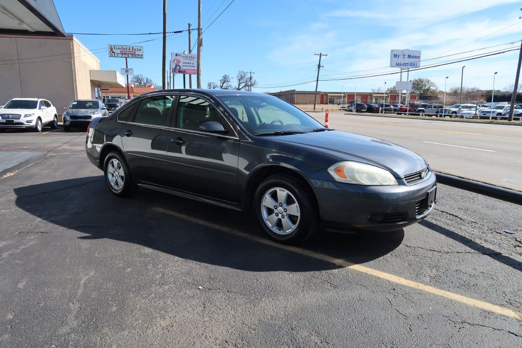 2011 Chevrolet Impala Image 2