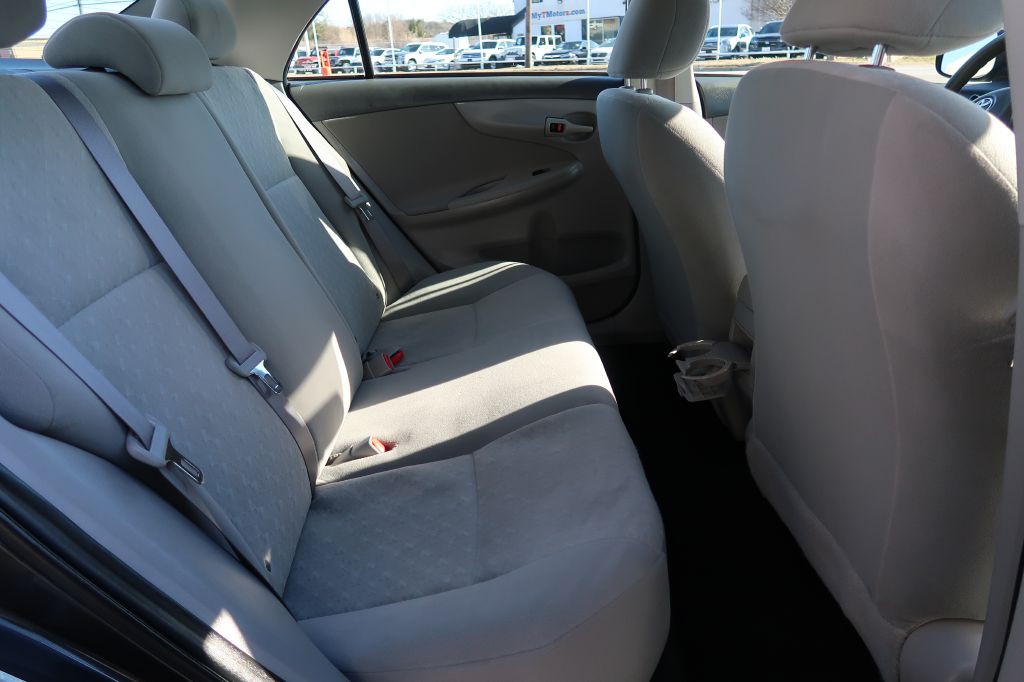 2009 Toyota Corolla Image 9
