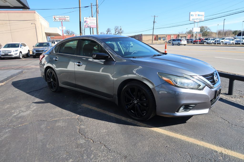 2017 Nissan Altima Image 2