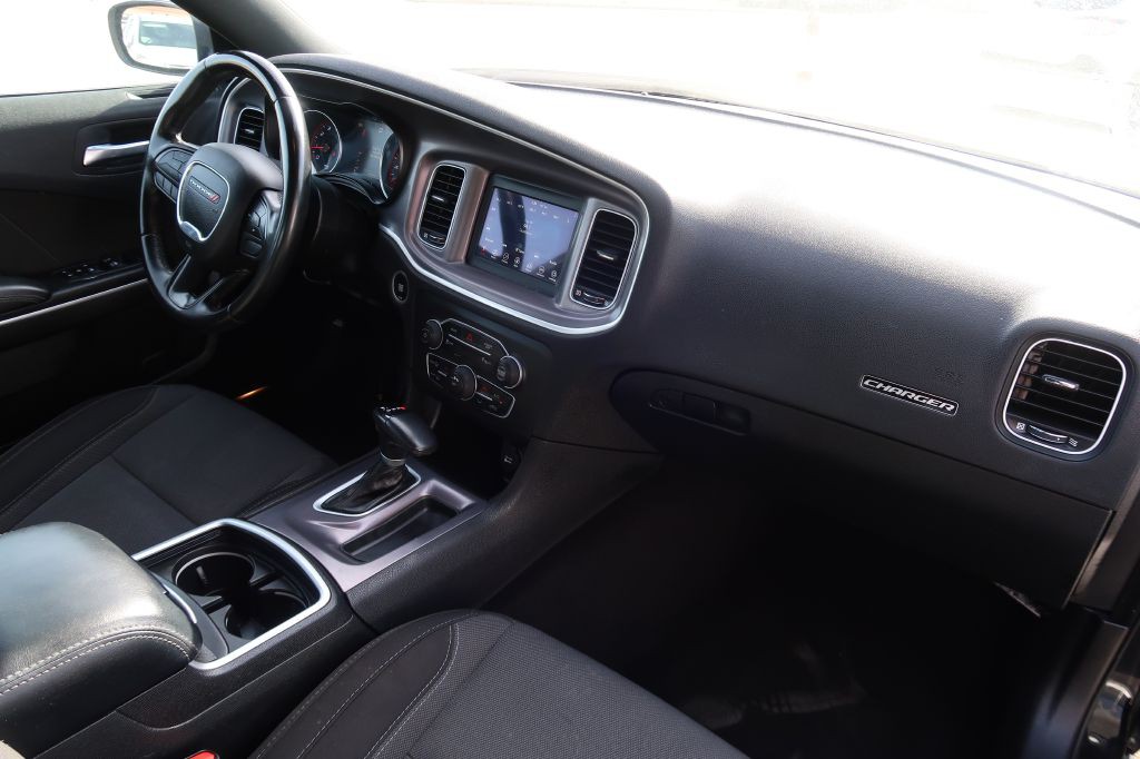 2022 Dodge Charger Image 11