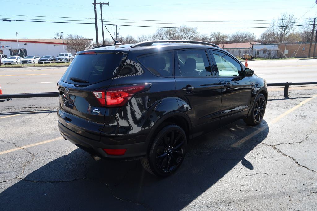 2019 Ford Escape Image 3