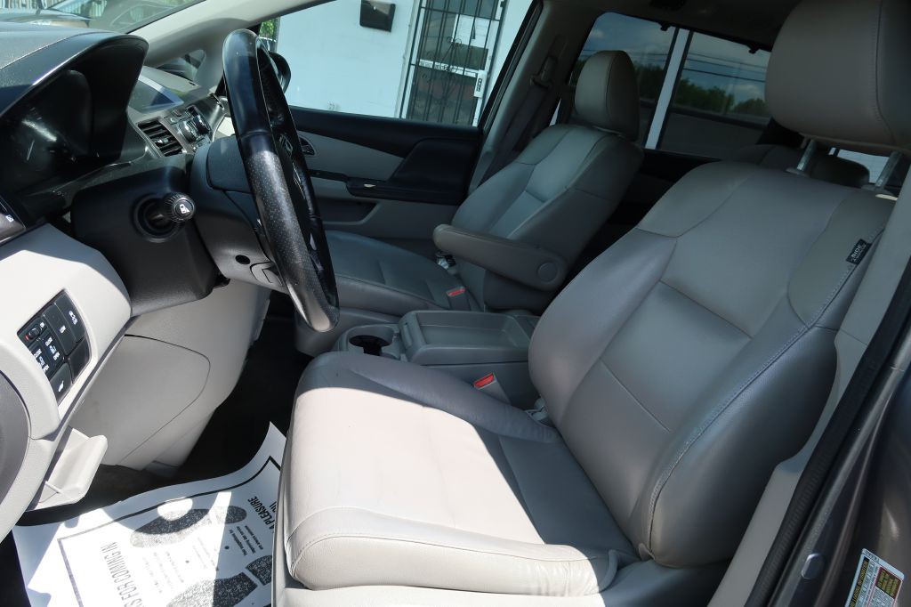 2014 Honda Odyssey Image 5