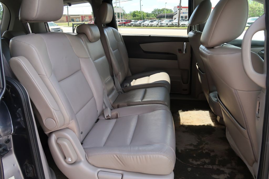 2014 Honda Odyssey Image 8