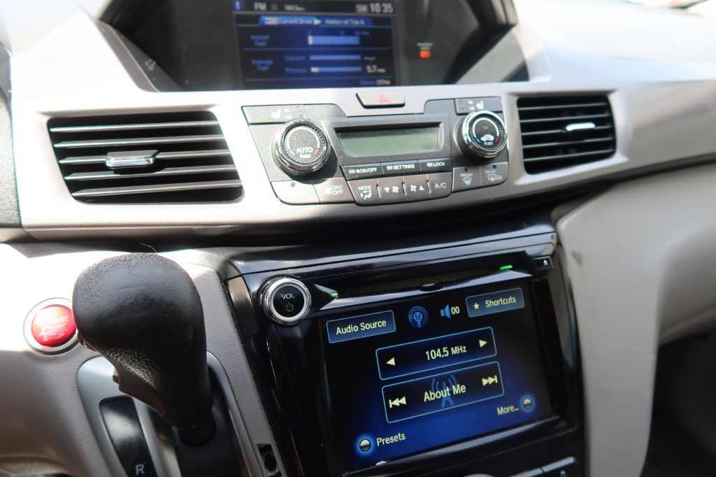 2014 Honda Odyssey Image 15