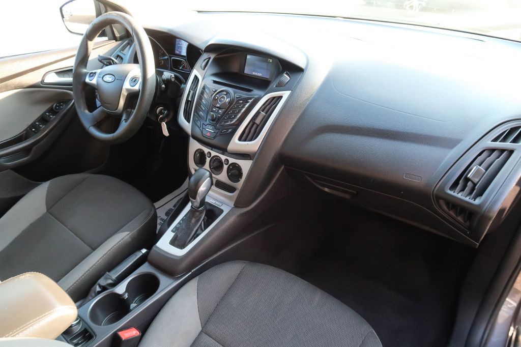 2014 Ford Focus Image 10