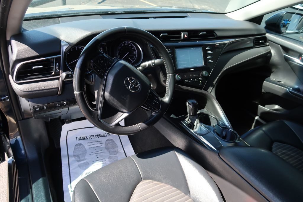 2020 Toyota Camry Image 7