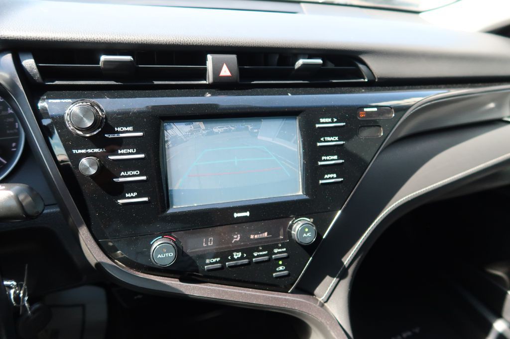 2020 Toyota Camry Image 15