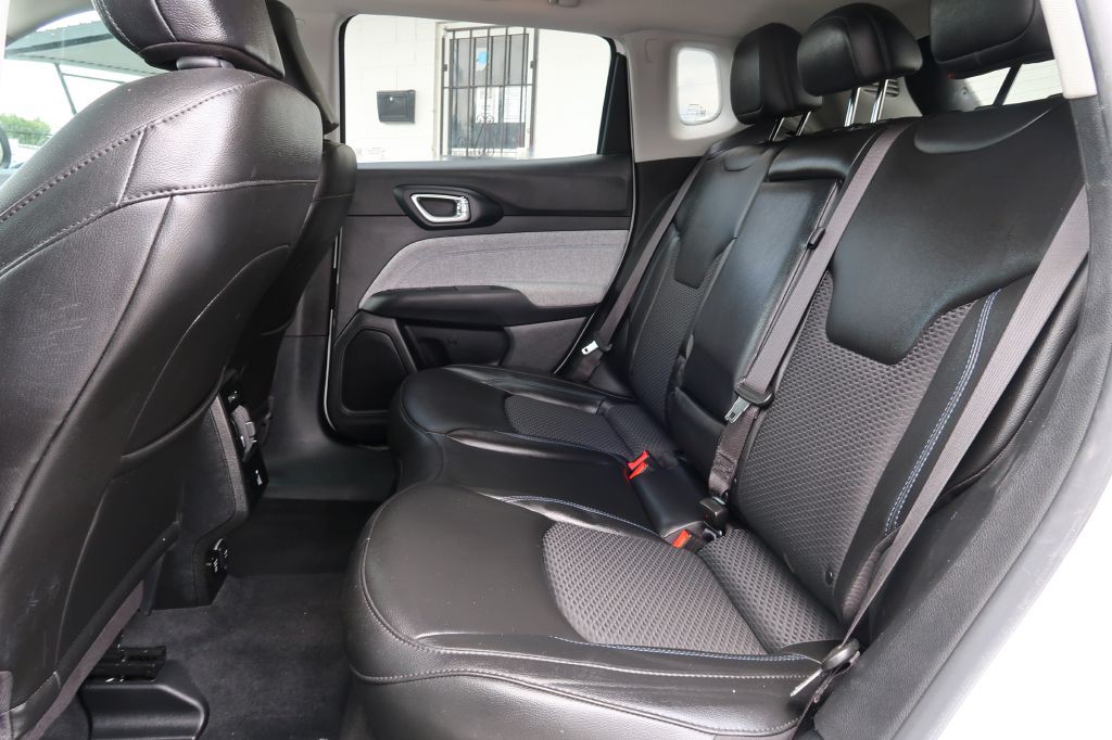 2022 Jeep Compass Image 8