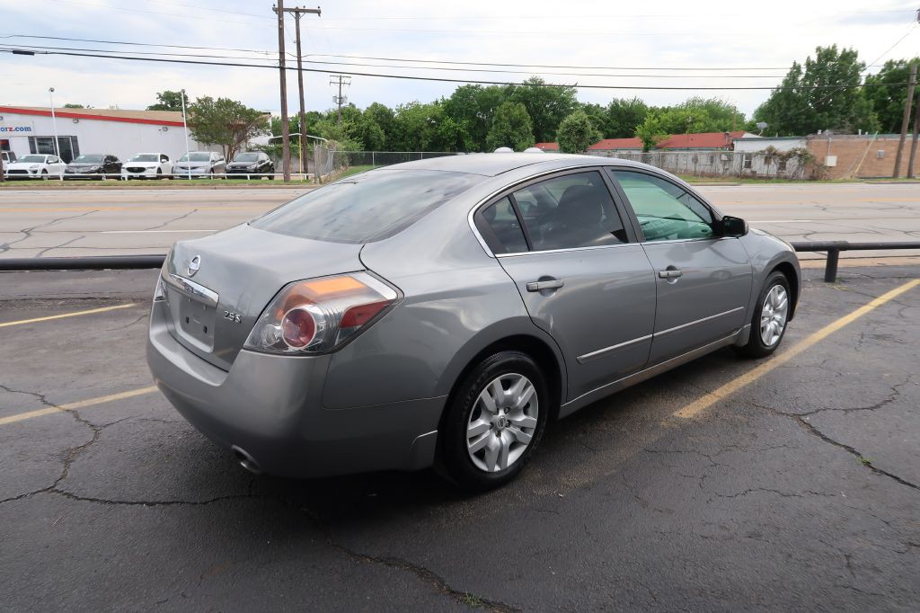 2009 Nissan Altima Image 3