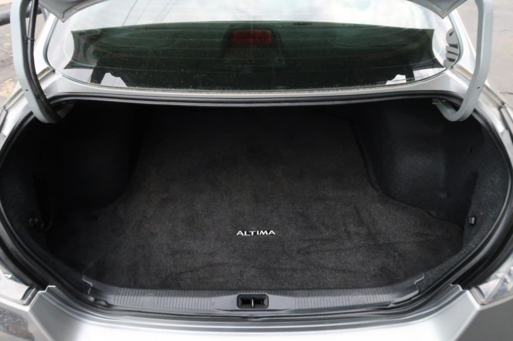 2009 Nissan Altima Image 11