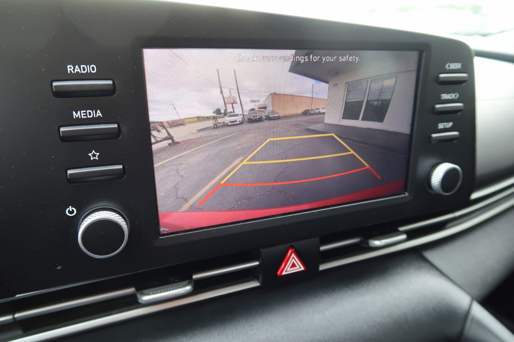 2023 Hyundai Elantra Image 14