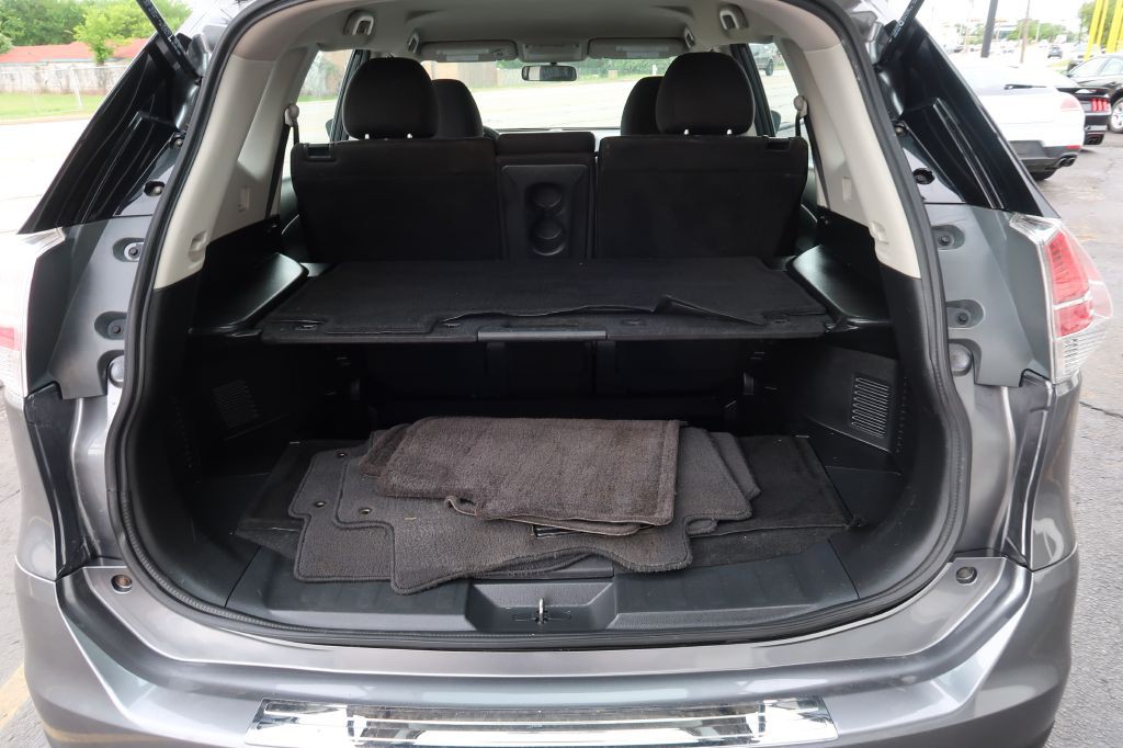 2015 Nissan Rogue Image 11