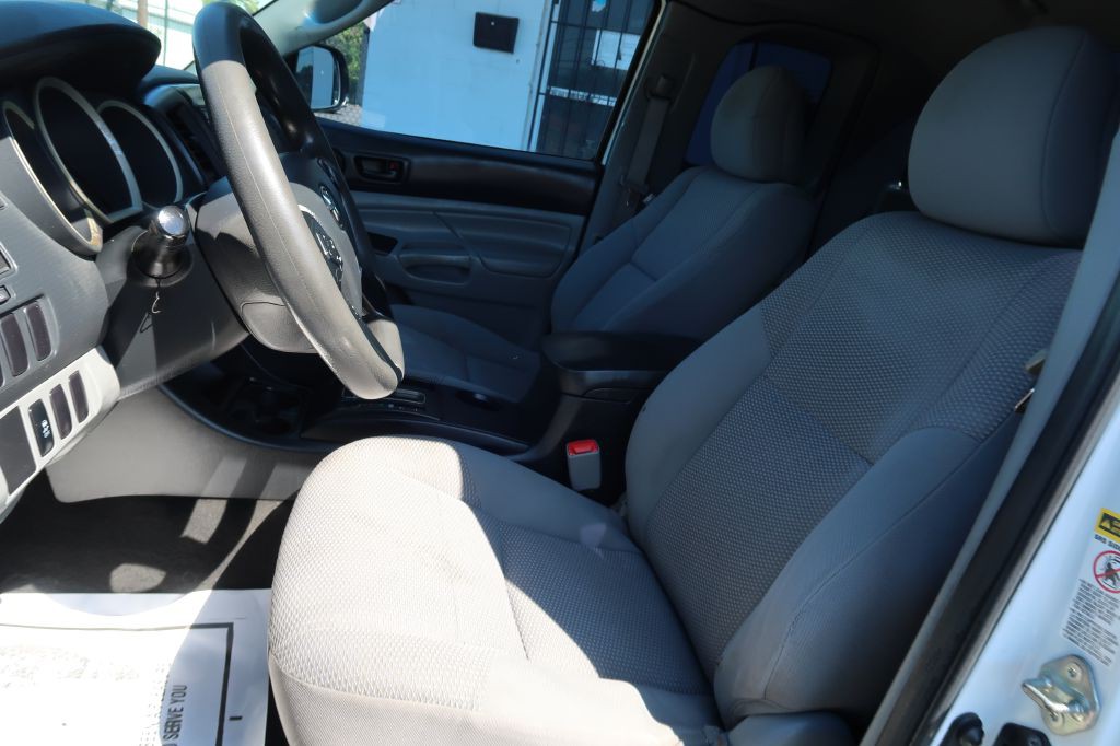 2015 Toyota Tacoma Image 5