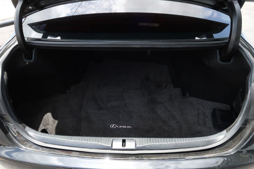 2016 Lexus GS Image 12