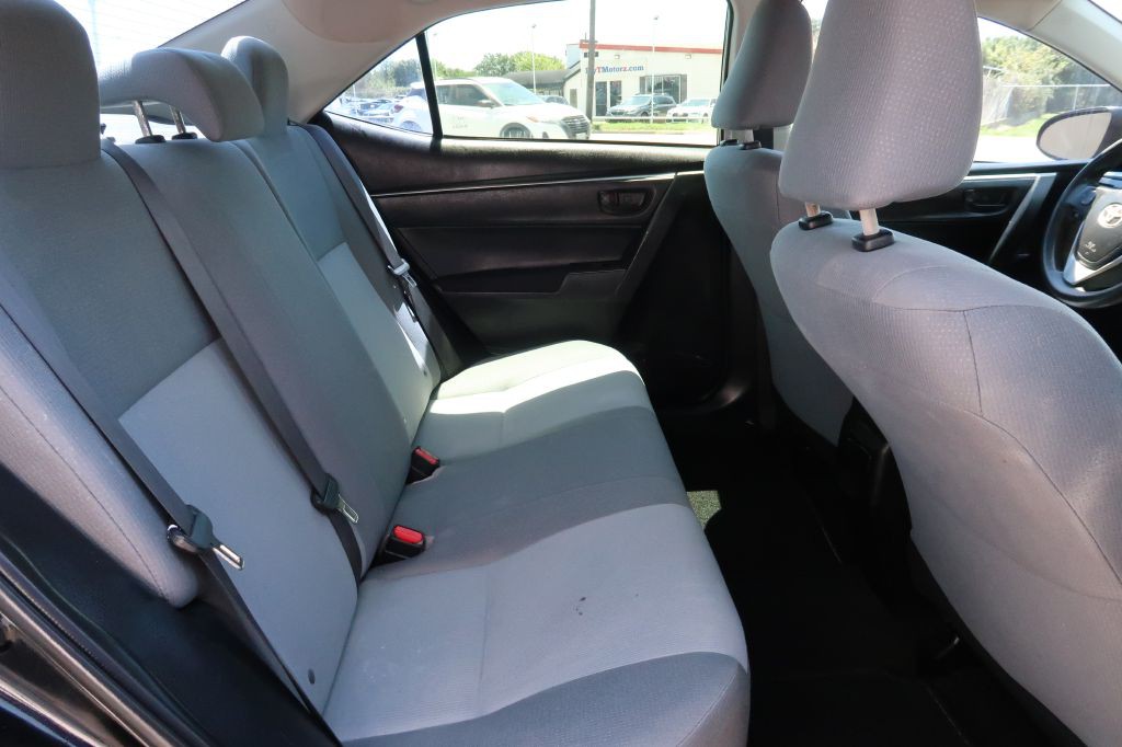 2015 Toyota Corolla Image 8