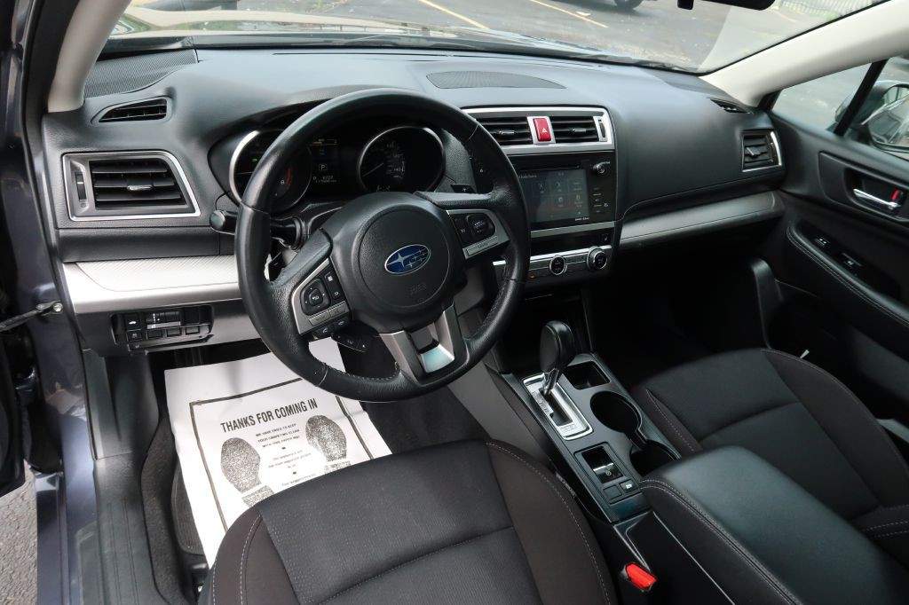 2017 Subaru Legacy Image 5