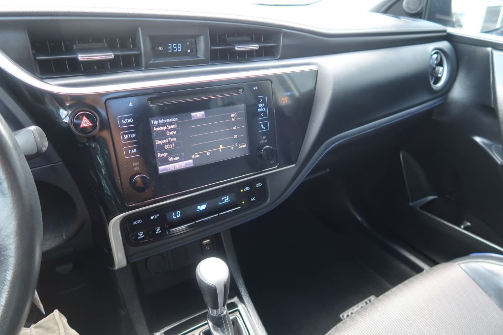 2019 Toyota Corolla Image 16