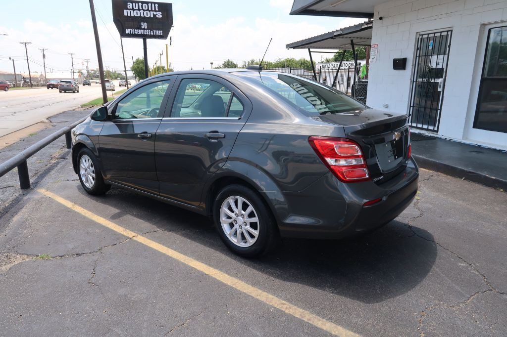 2019 Chevrolet Sonic Image 4