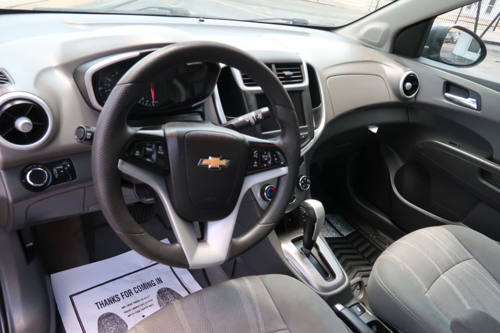 2019 Chevrolet Sonic Image 6