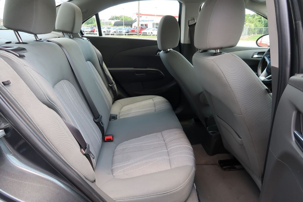 2019 Chevrolet Sonic Image 7