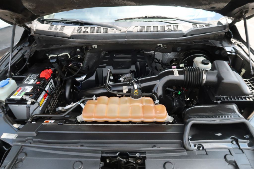 2015 Ford F-150 Image 12