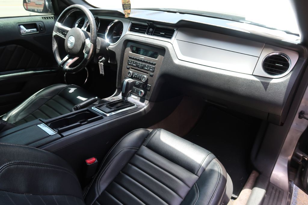 2014 Ford Mustang Image 8