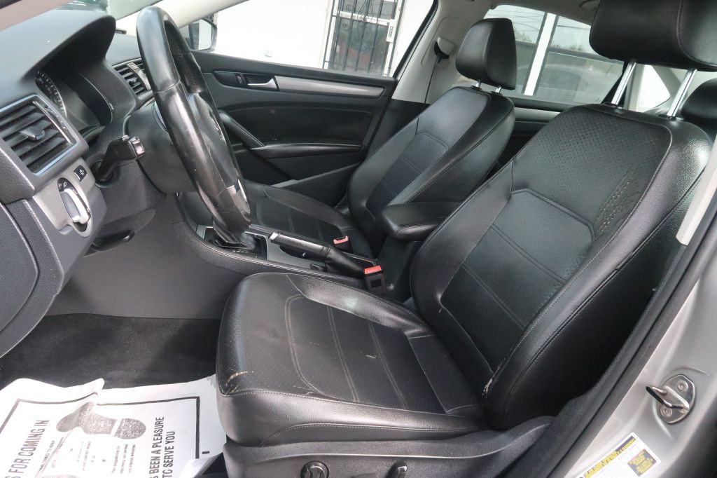 2014 Volkswagen Passat Image 5