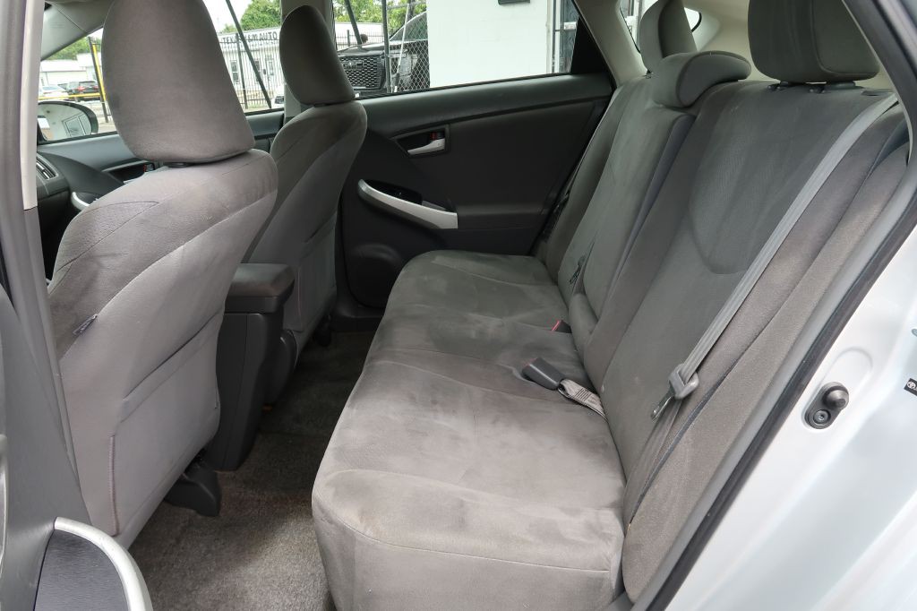 2011 Toyota Prius Image 7