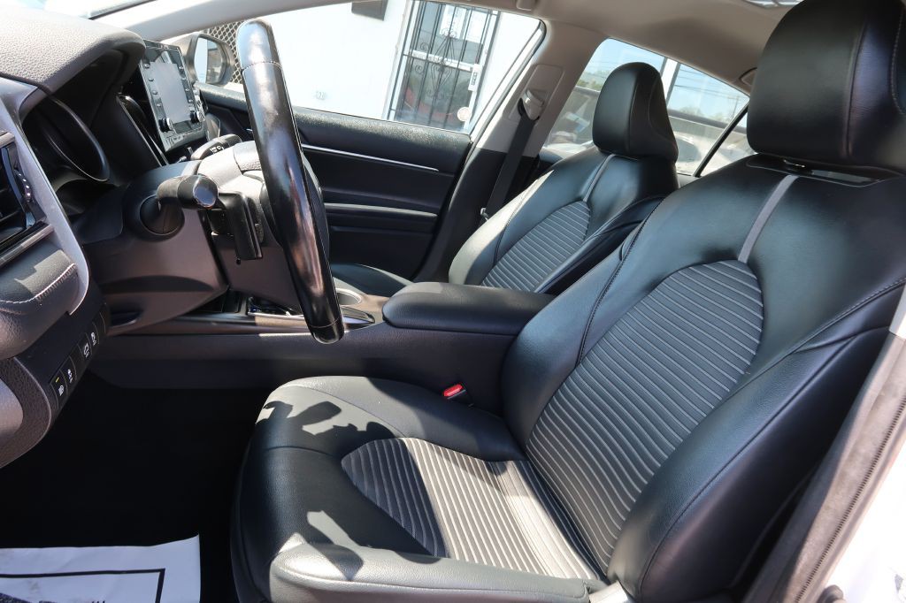 2022 Toyota Camry Image 5