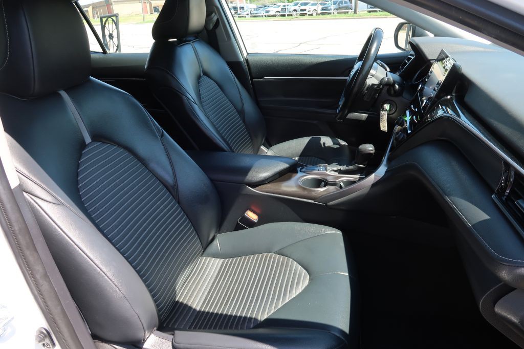 2022 Toyota Camry Image 9