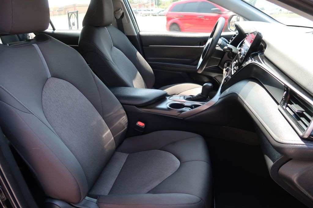 2023 Toyota Camry Image 9