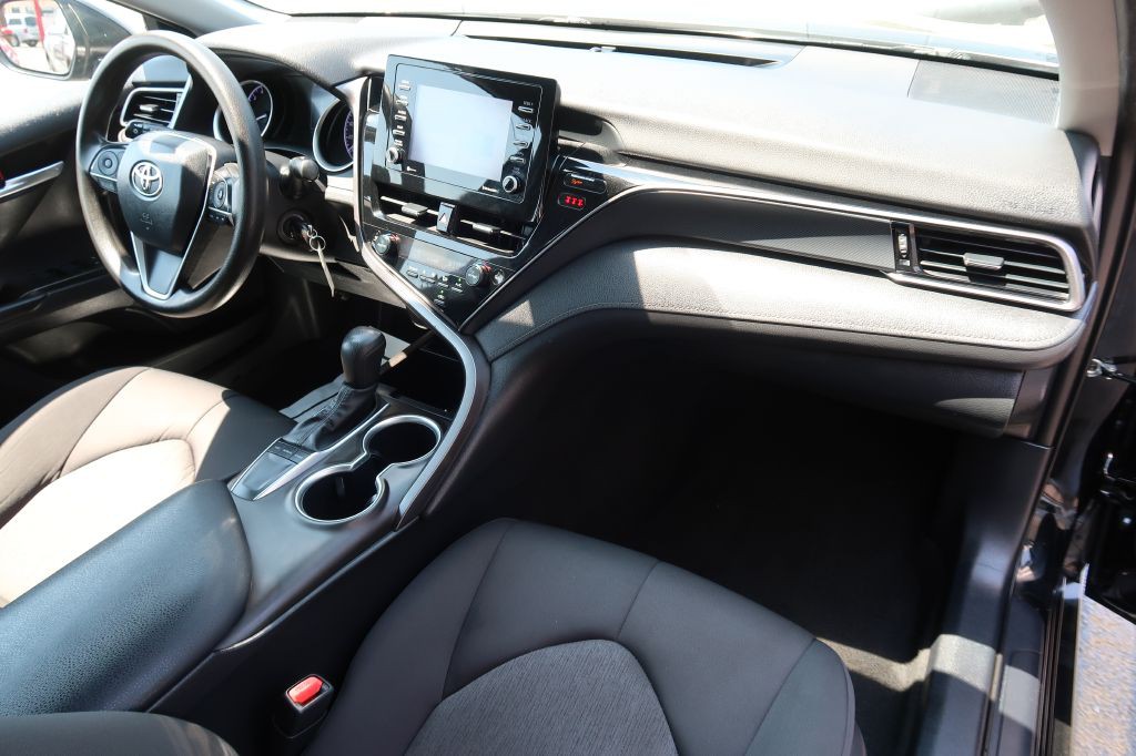 2023 Toyota Camry Image 10