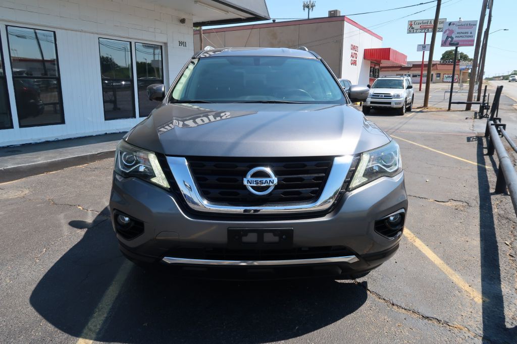 2020 Nissan Pathfinder Image 2