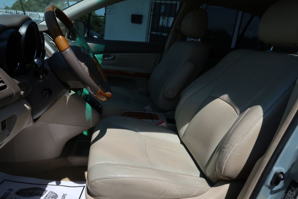 2004 Lexus RX Image 5