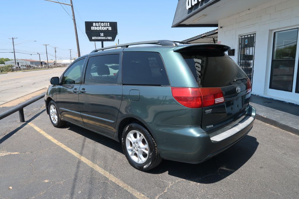 2005 Toyota Sienna Image 4