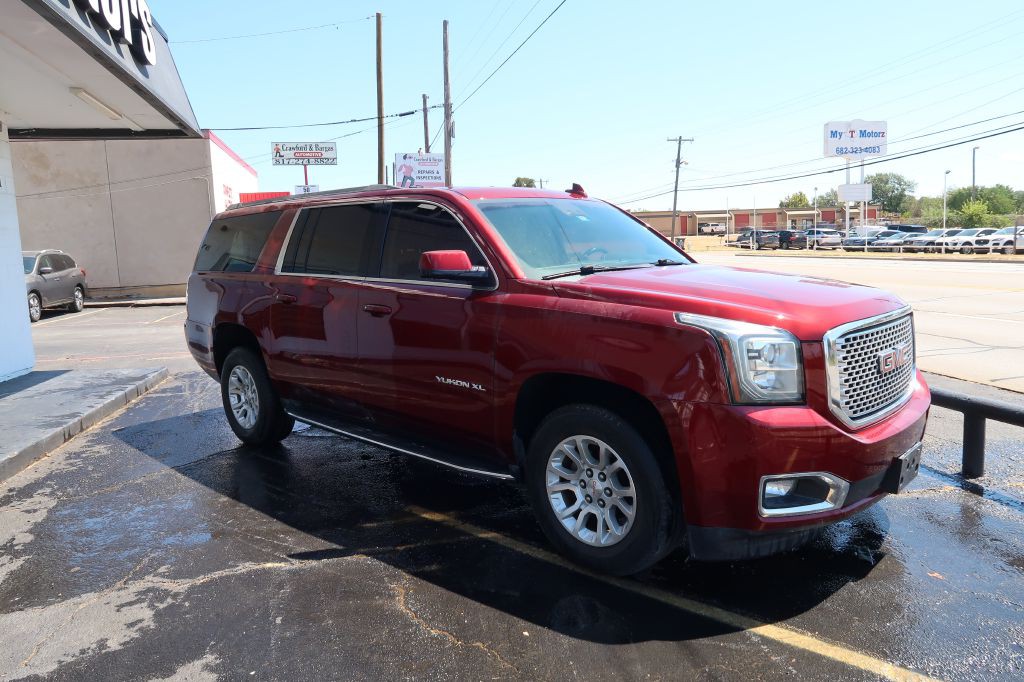 2017 GMC Yukon Image 3