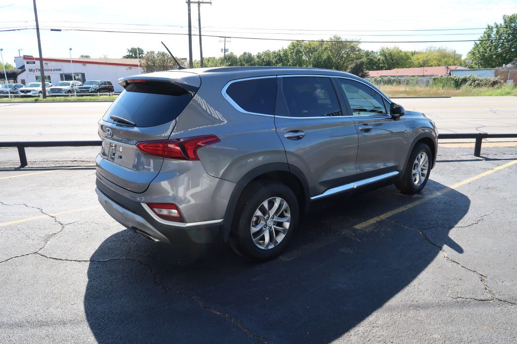 2019 Hyundai Santa Fe Image 4