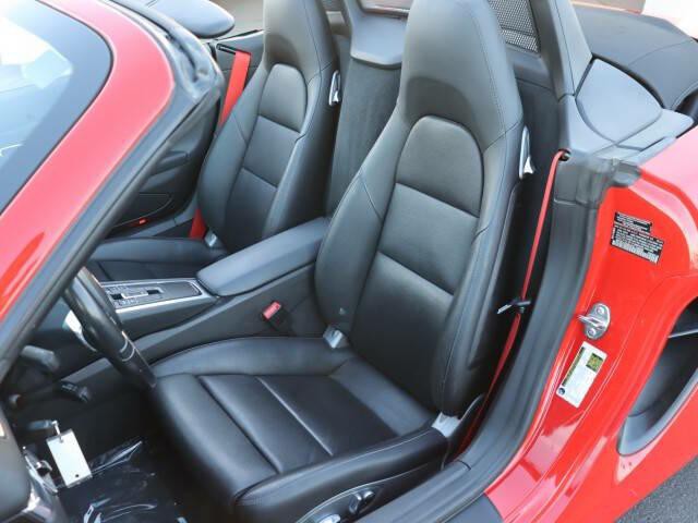 2015 Porsche Boxster Image 24