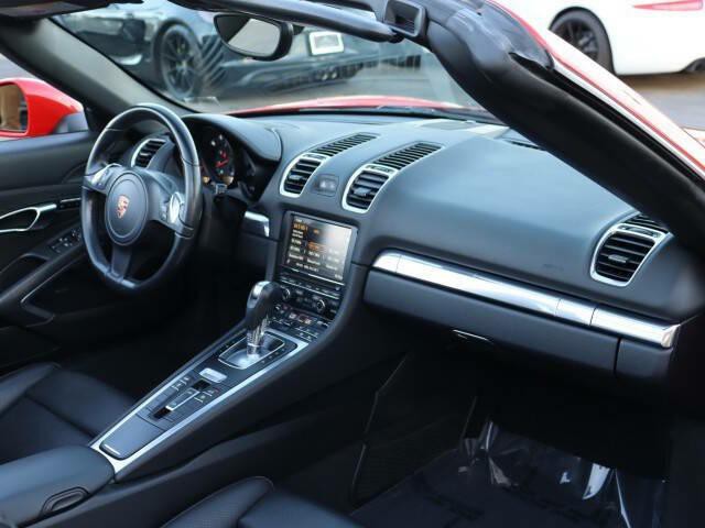 2015 Porsche Boxster Image 43