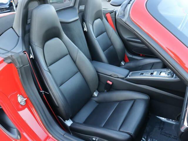 2015 Porsche Boxster Image 44