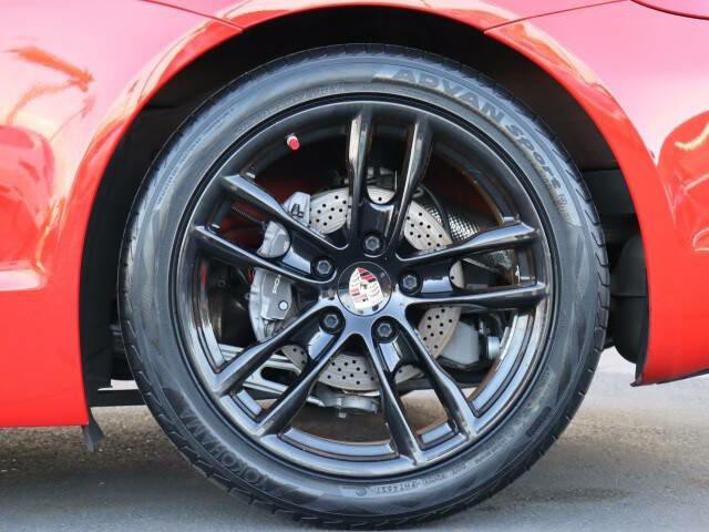 2015 Porsche Boxster Image 50