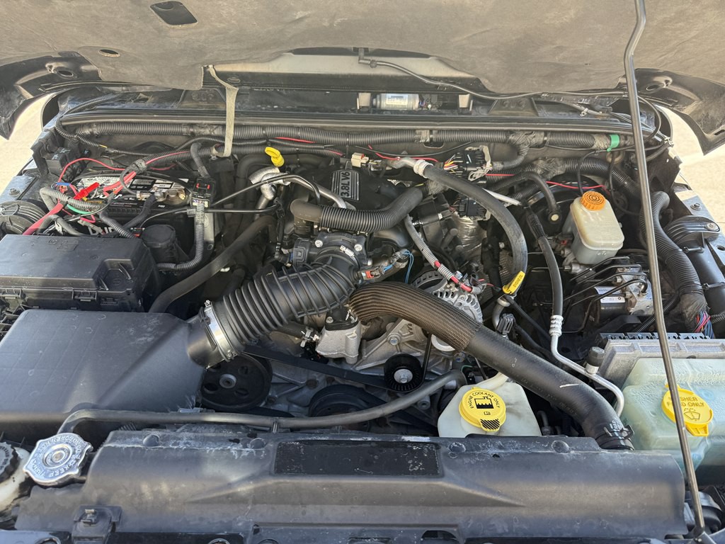 2010 Jeep Wrangler Image 11