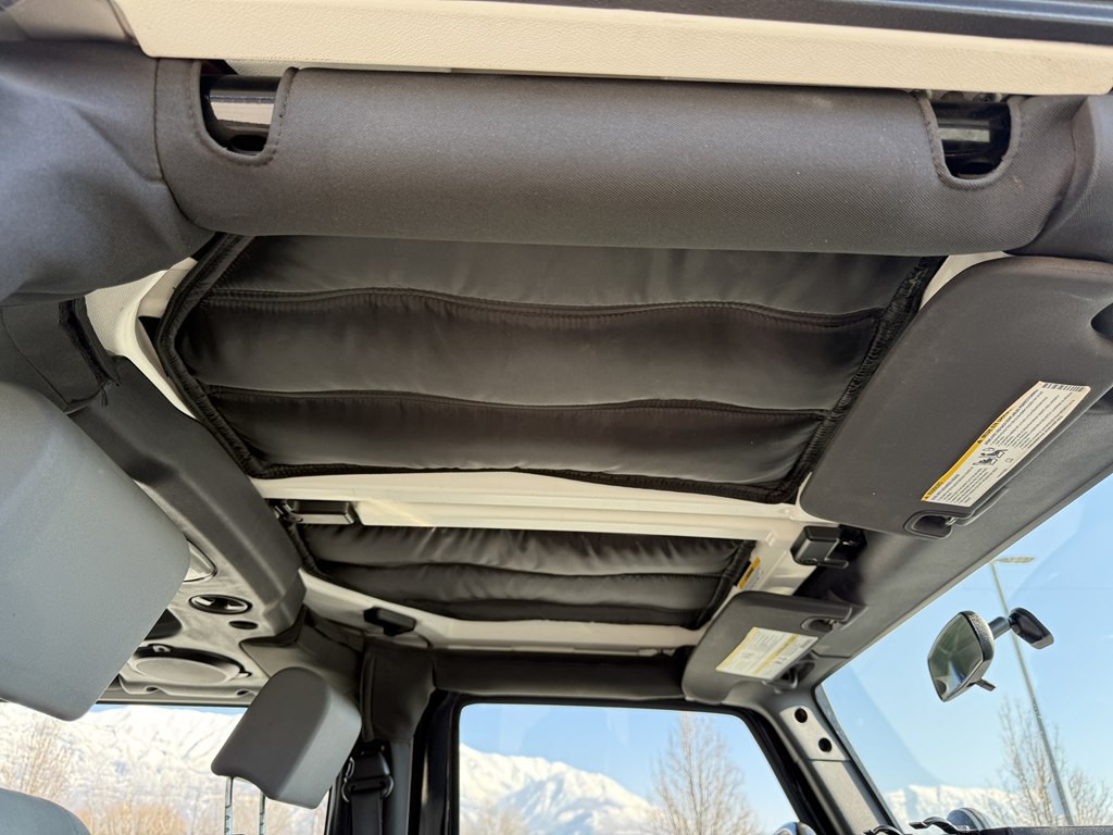 2010 Jeep Wrangler Image 26