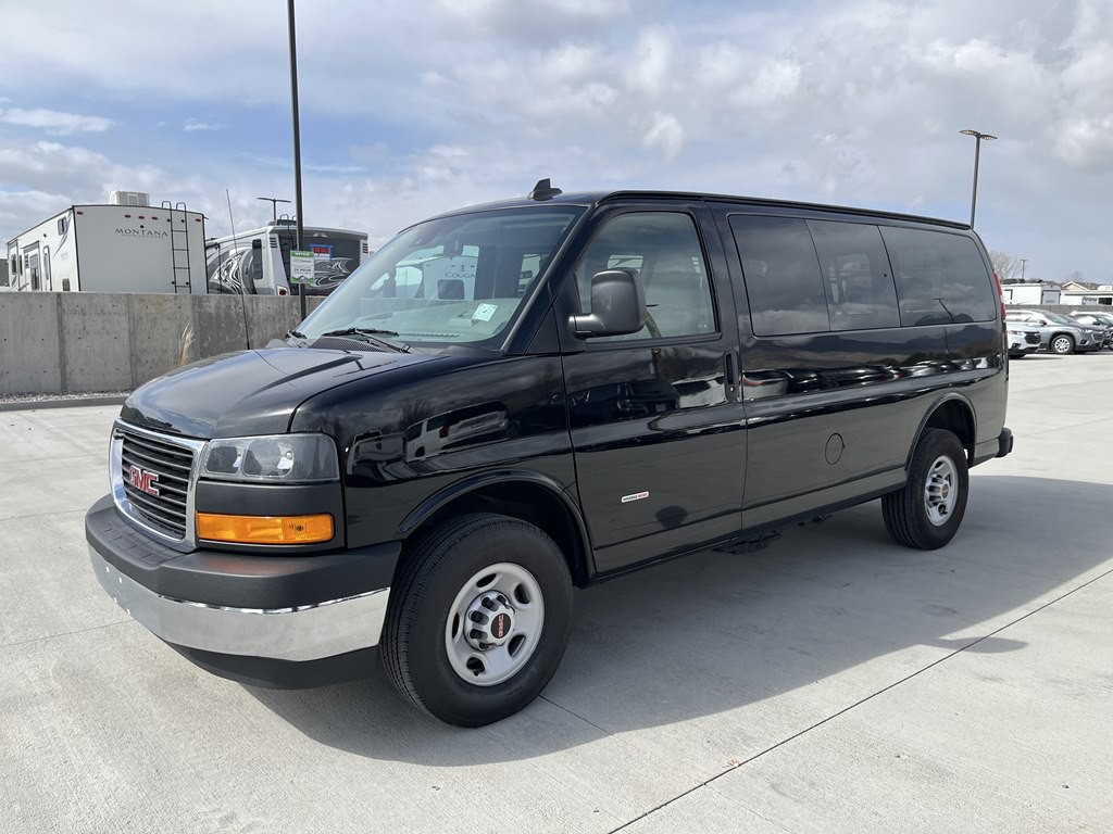 2021 GMC Savana Image 7